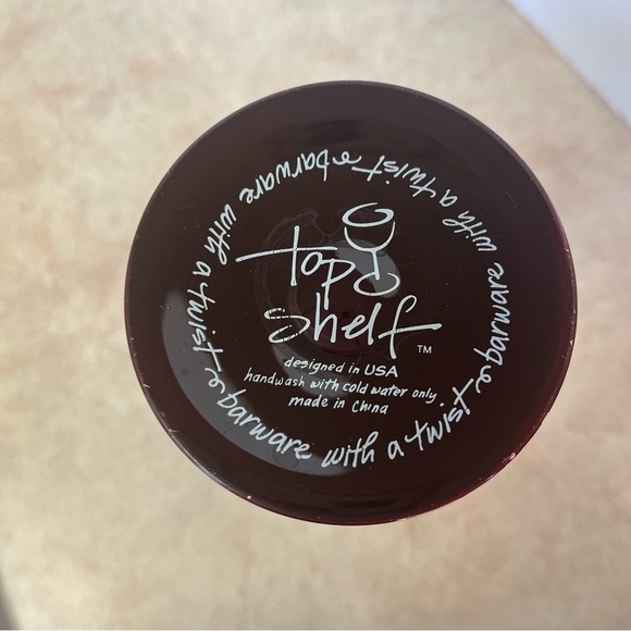 Top Shelf "Love Is Like A Box Of Chocolates" Hand Painted Wine Glass - Picture 4 of 8